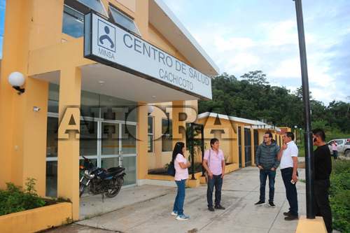 Buscan soluciones a filtraciones en centro de salud de Cachicoto