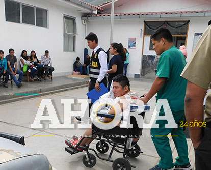 Hieren a un hombre con pico de botella