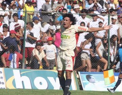 Gianfranco ‘Actitud’ Espinoza: “El fútbol te deja hacer lo que quieras y luego te da en donde más te duele”.