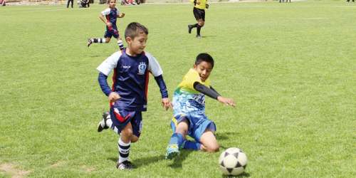 Comisaría de Cayhuayna realiza talleres deportivos para menores