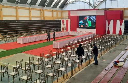 Suspenden clases y cierran negocios por llegada de presidente castillo