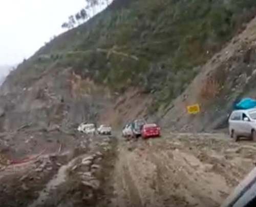 Asaltantes armados interceptan camioneta en la carretera Huánuco-La Unión