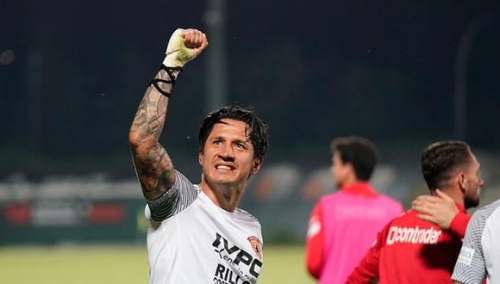 Lapadula brilló en su regreso a la liga italiana