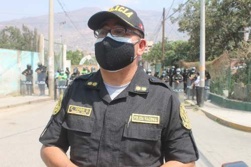 Jefe de región policial: “Qué necesidad de romperle el vidrio a autos”