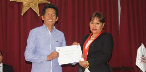 Alcalde electo de Pachitea aseguró que empresas de familiares no trabajarán en gestión