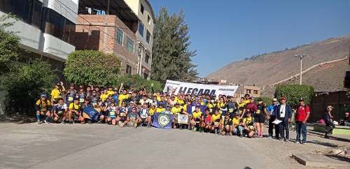 Fondistas participaron de maratón de fin de año que realizó el club Pata Amarilla