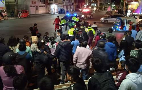 Bomberos rescatan a joven que se lanzó de puente