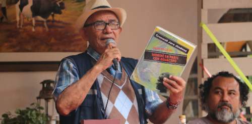 Cronwell Jara presentó su libro “Film Vallejo. Me moriré en París con aguacero”