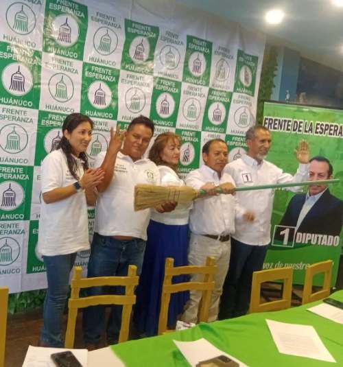 Frente Esperanza presenta en Huánuco a sus candidatos al Senado y la Cámara de Diputados rumbo al 2026