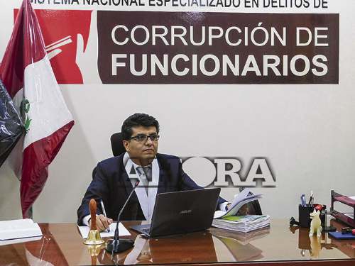 Policías fueron sentenciados a siete y cinco años de prisión por pedir S/100 de coima