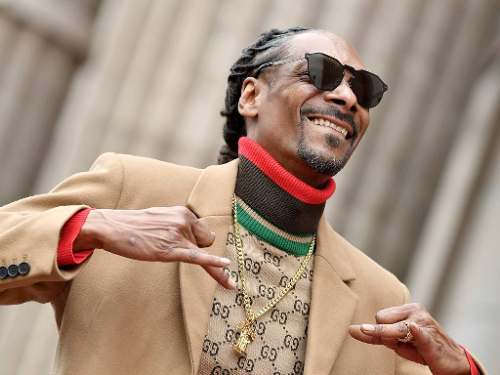 Para lograr vivir justo al lado de 'Snoop Dogg' un sujeto paga 450.000 dólares en el metaverso de ethereum