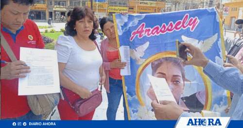 Madre huanuqueña lleva 1 año esperando justicia: “Cuatro médicos mataron a mi hija embarazada”