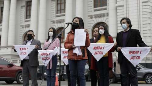 Familiares de fallecidos rechazan informe del congresista Alejandro Cavero