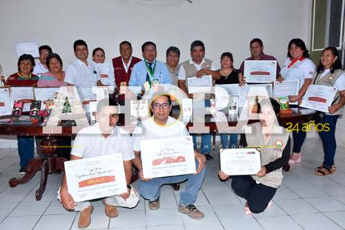 Reconocen a chocolateros  ganadores del Salón del Cacao