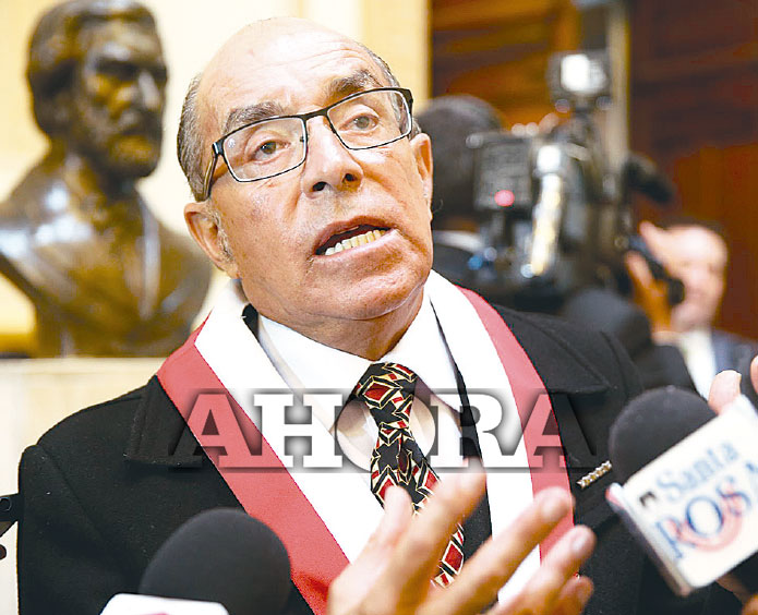 Comisión de Constitución: aprueba blindar a Edwin Donayre