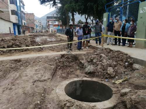 Vecinos tendrán que esperar cuatro meses para culminación de obra