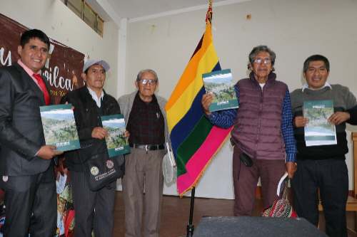 Presentaron libro sobre historia de la provincia de Yarowilca