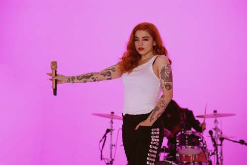 “1940 Carmen” lo último de Mon Laferte