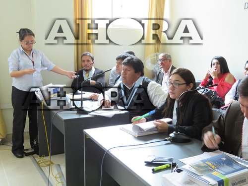Fiscalía pide 6 años de prisión para Robinson Aguirre