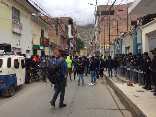 Dirigentes de transporte coordinarán en reunión si acatarán paro regional