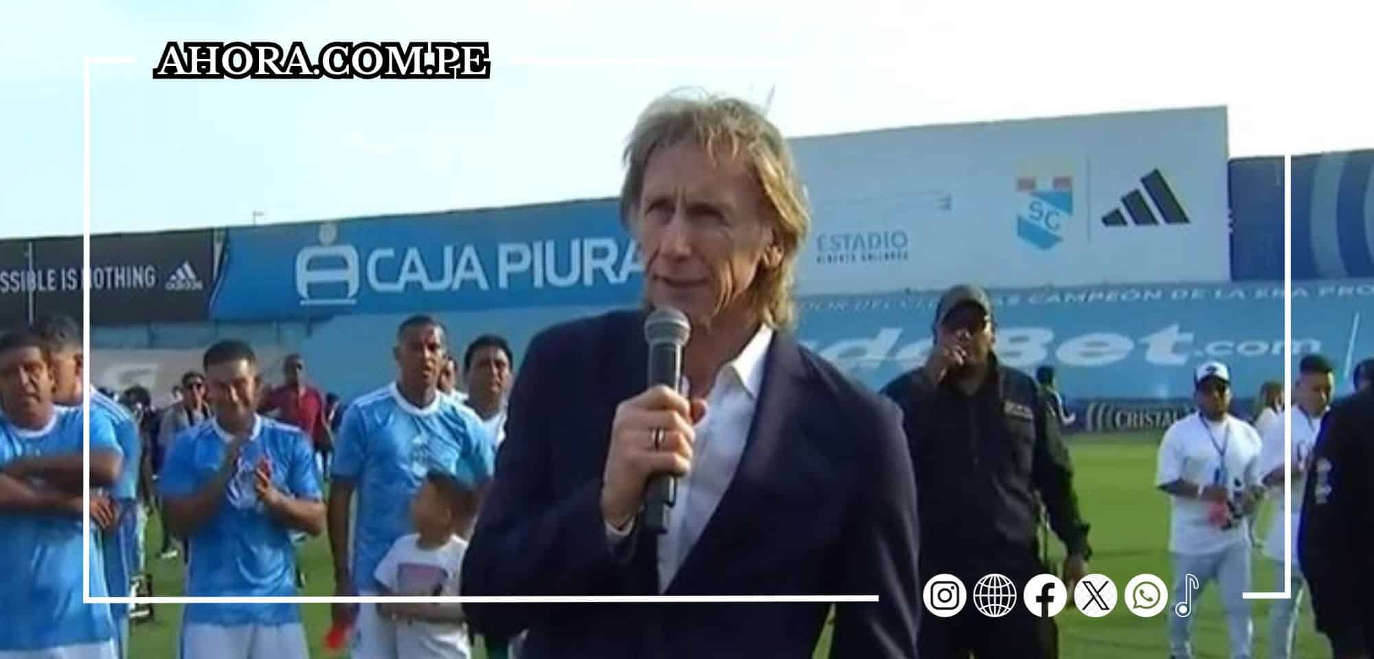 Ricardo Gareca ovacionado en despedida de Carlos Lobatón: Hinchas piden su regreso