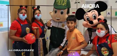Policía lleva alegría y regalos a niños hospitalizados en Huánuco