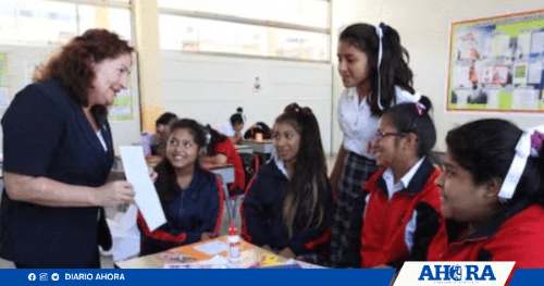 Minedu anuncia incremento salarial para maestros: 200 soles más en 2025
