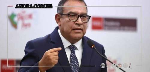 Otárola confirma su renuncia como premier y acusa a Vizcarra de conspiración