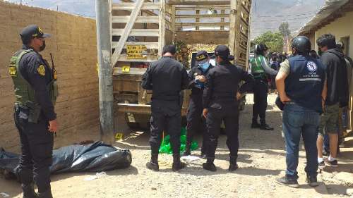 Trabajador de limpieza pública muere aplastado por camión recolector de basura