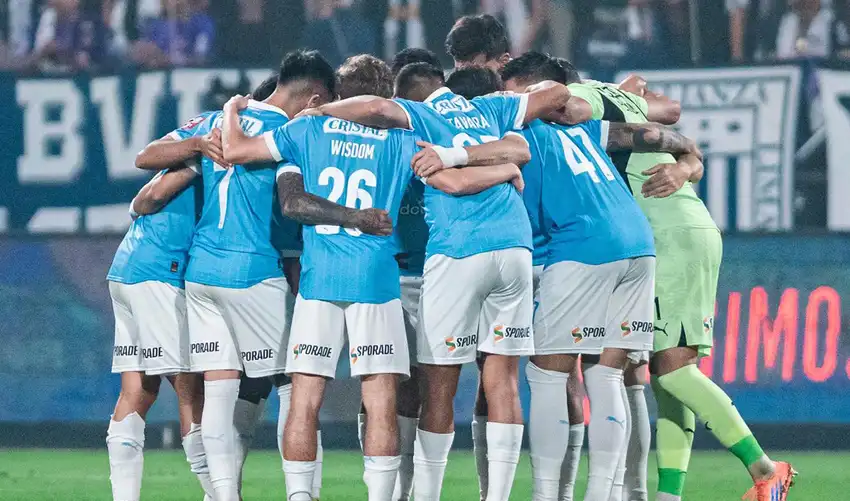 Sporting Cristal pierde a Renato Solís por rotura de ligamento cruzado