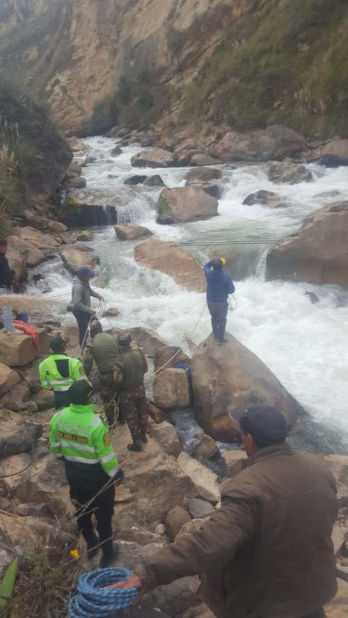 Encuentran cuerpo de adolescente que cayó al río hace un mes