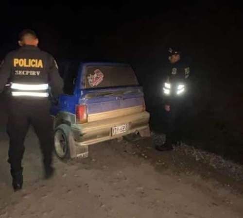 Hallan auto “Tico” abandonado en carretera rural de Quisqui y confirmaron requisitoria por hurto