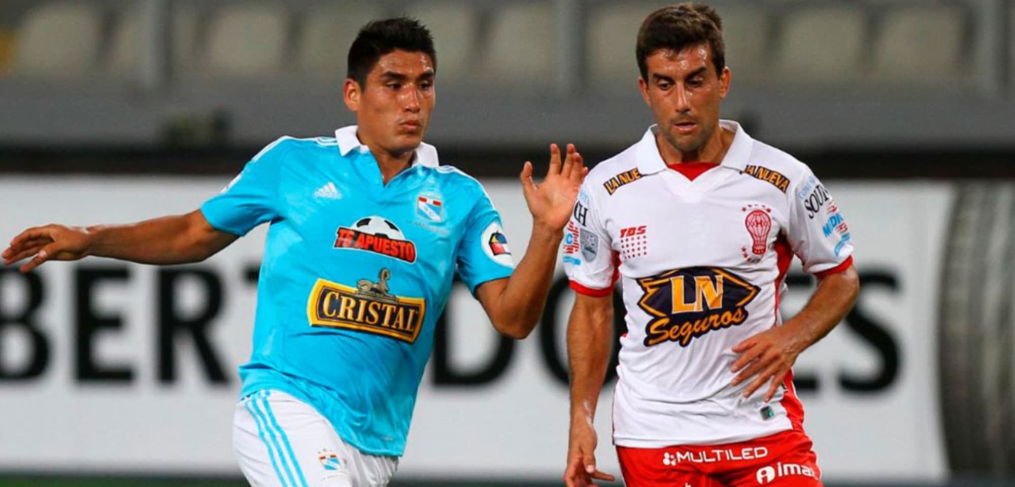 Cristal juega con Huracán por la Copa Libertadores