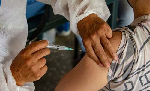 Dosis de refuerzo es segura y produce inmunidad