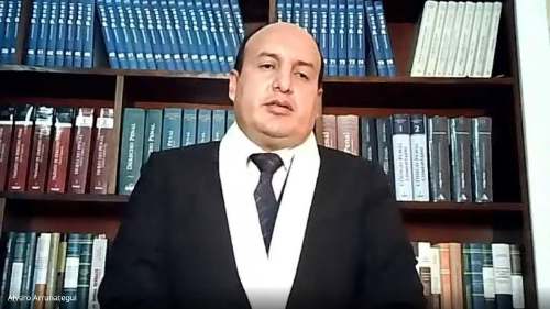 Condenan a ocho años de cárcel por tocamientos a menor