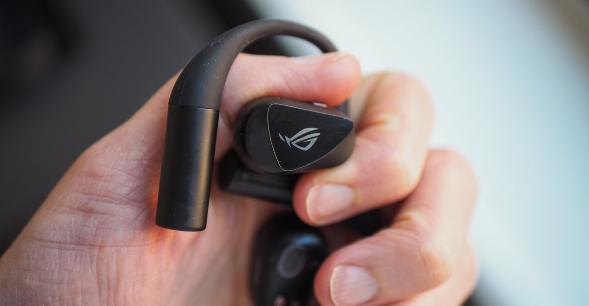 ASUS presenta auriculares abiertos ideales para juegos móviles