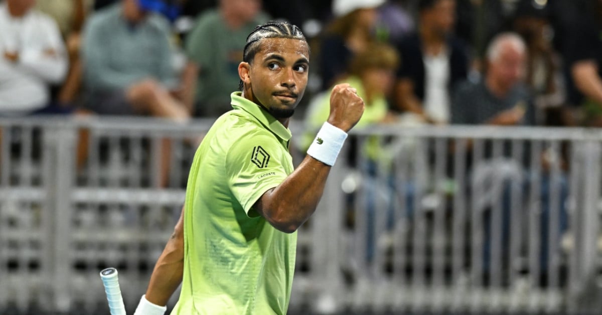 Fils pulveriza a Tsitsipas en Miami; chocará con Vacherot en octavos
