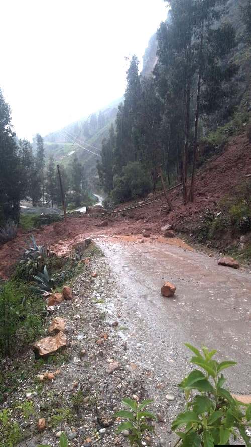 Huamalíes: Huaicos con rocas de gran tamaño convierten carreteras en rutas de alto riesgo