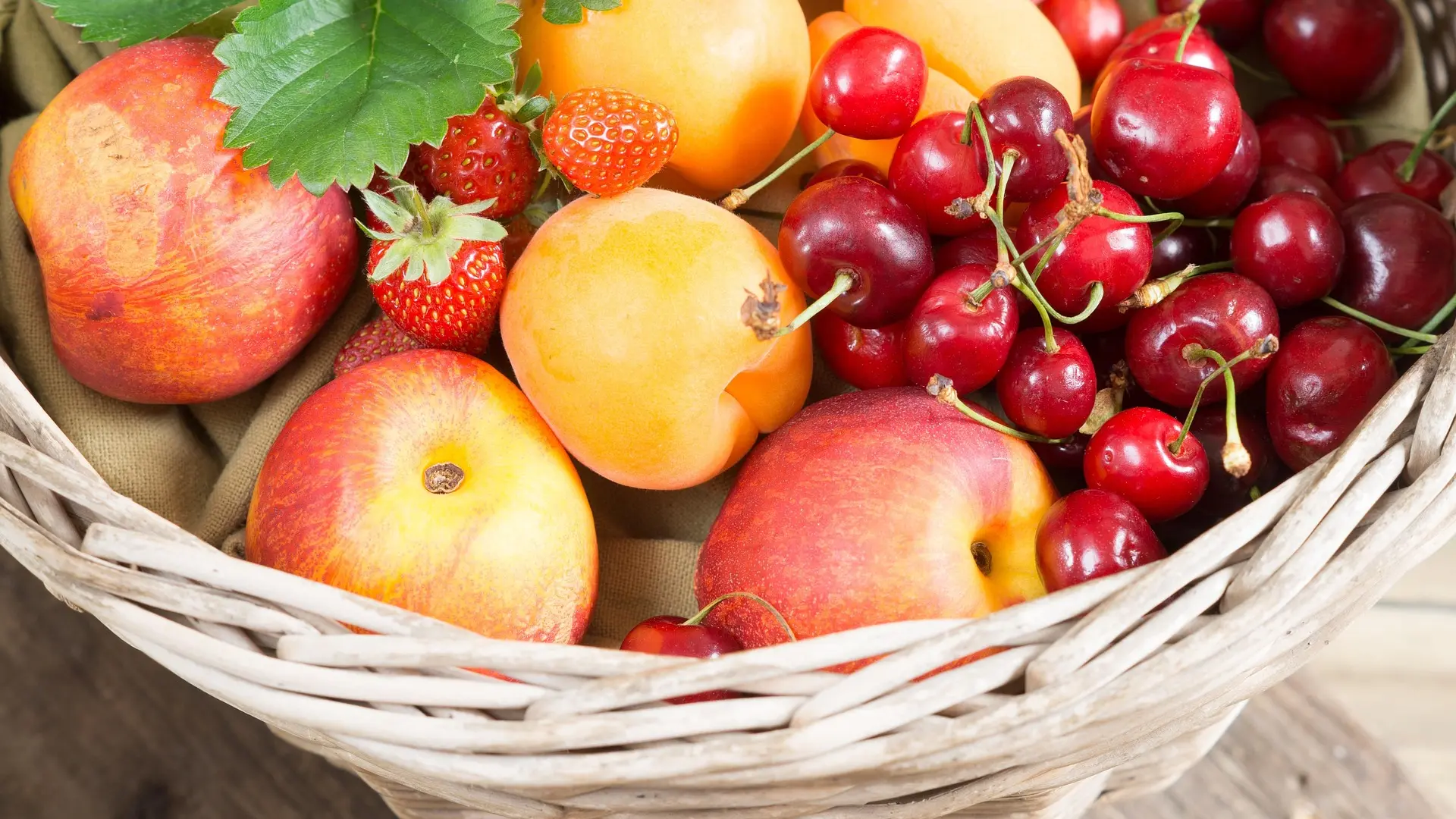 Lava frutas y verduras: así eliminas pesticidas de forma segura