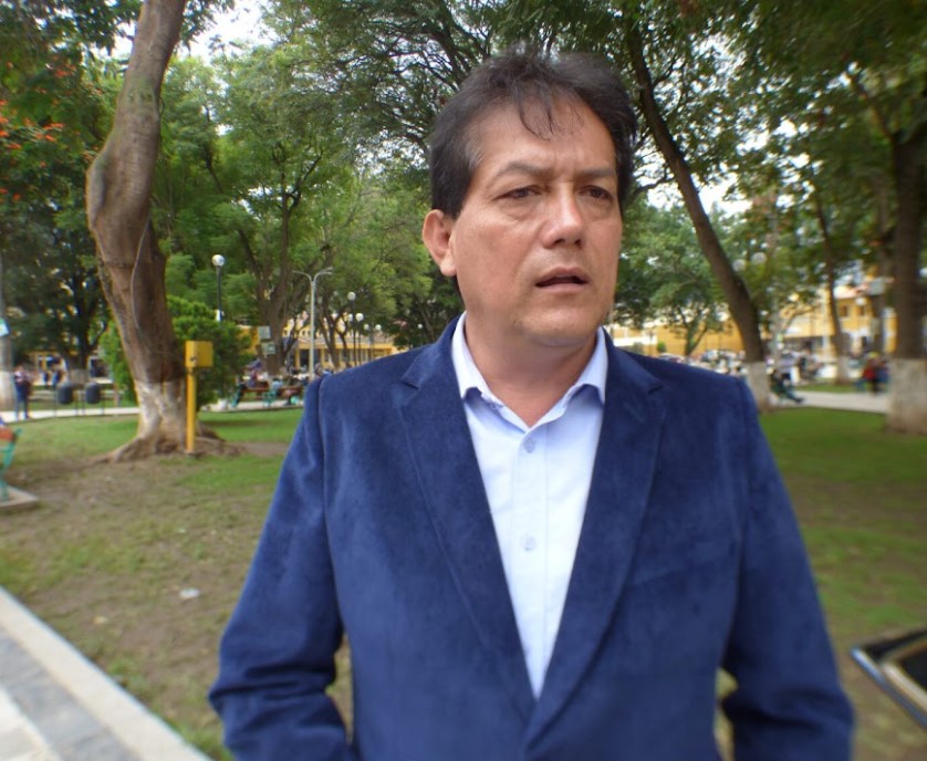 Tras derrame alcalde de Amarilis reaparece y anuncia S/ 33 millones para colegio