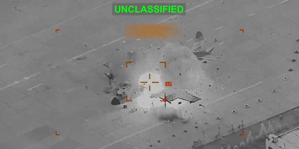 Video: Fuerzas de EE.UU. destruyen aviones de guerra de Irán