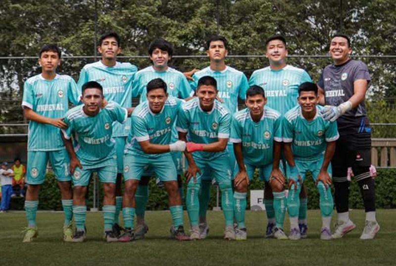 Unheval roza la gloria nacional