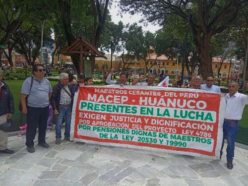 Congreso aprueba por insistencia ley para nivelar pensiones de maestros cesantes y jubilados