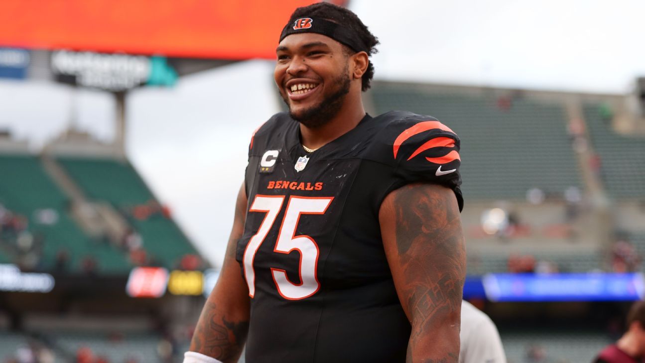 Bengals renueva a su tackle titular Brown por dos años