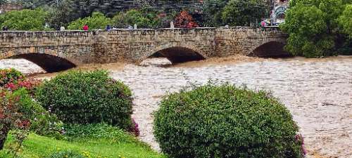 Crecida del río Huallaga en Huánuco expone riesgos en puentes, zonas ribereñas y poblados aislados