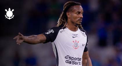 André Carrillo titular en empate de Corinthians vs Flamengo por Brasileirao