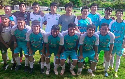 León Junior se consolida en la punta