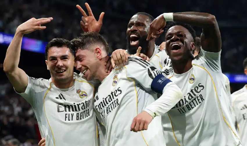 Valverde deslumbra y Real Madrid golea al City en la Champions