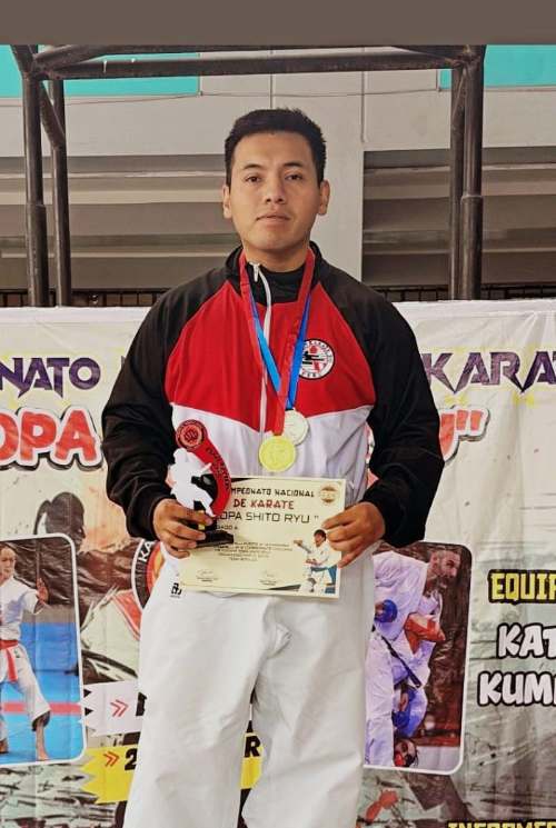 Karateca huanuqueño apunta al nacional tras lograr dos podios