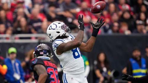 Colts retiene a Alie-Cox, pieza fundamental en su ofensiva terrestre